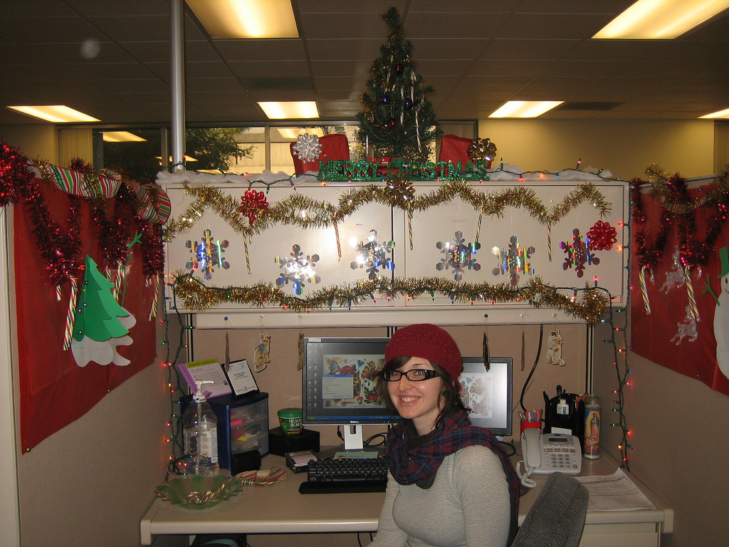Best Office Cubicle Christmas Decorating Ideas