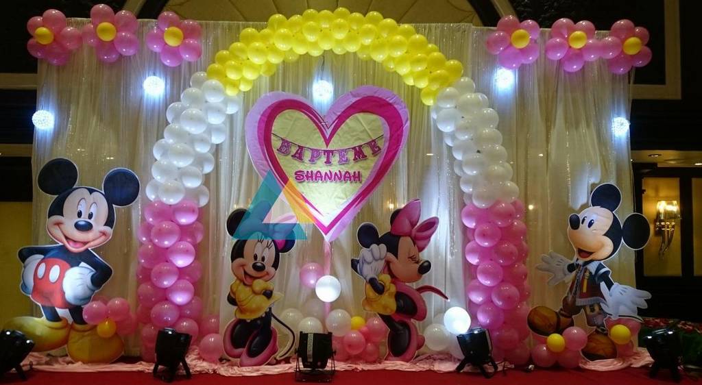 Birthday Party Balloon Decorators