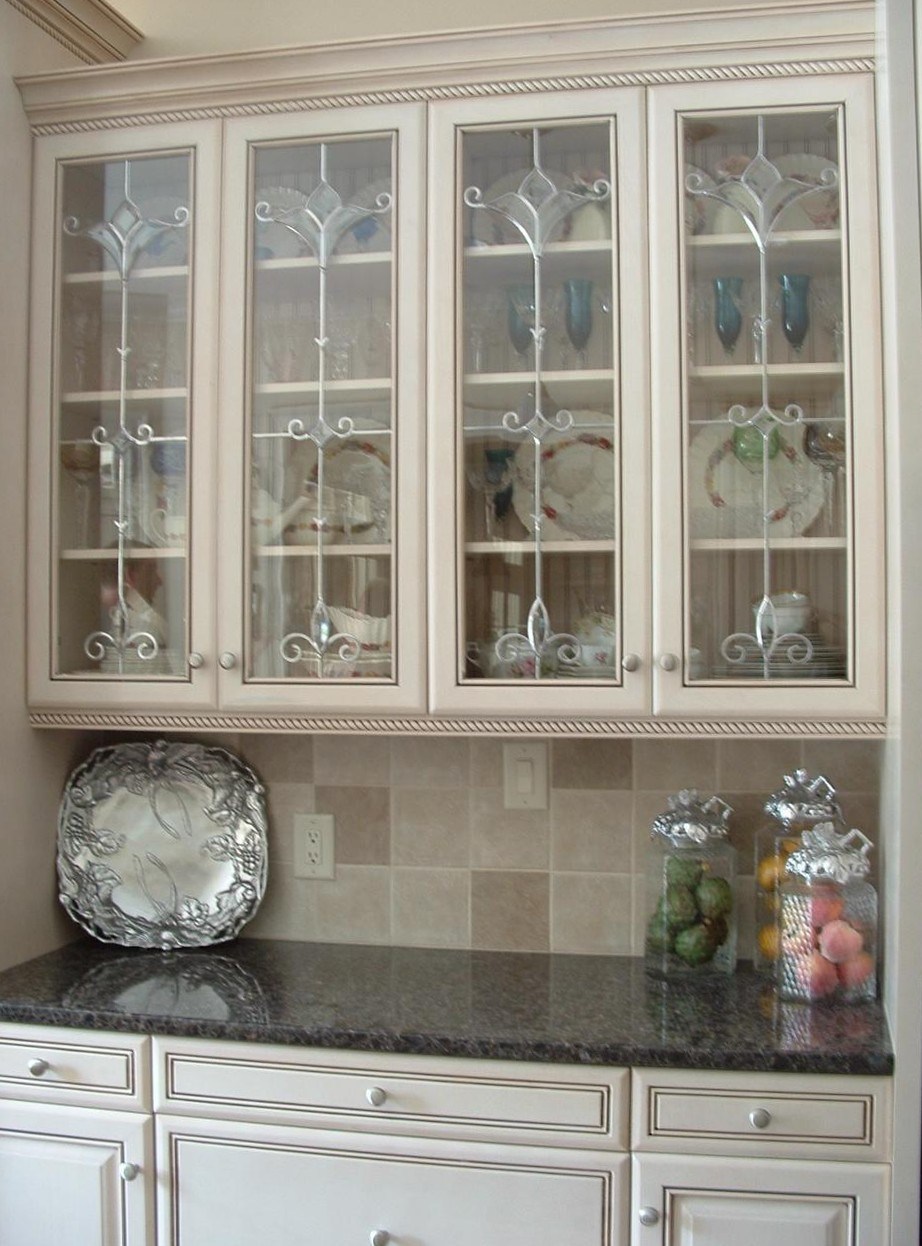 Decorative Glass Inserts For Kitchen Cabinets Type