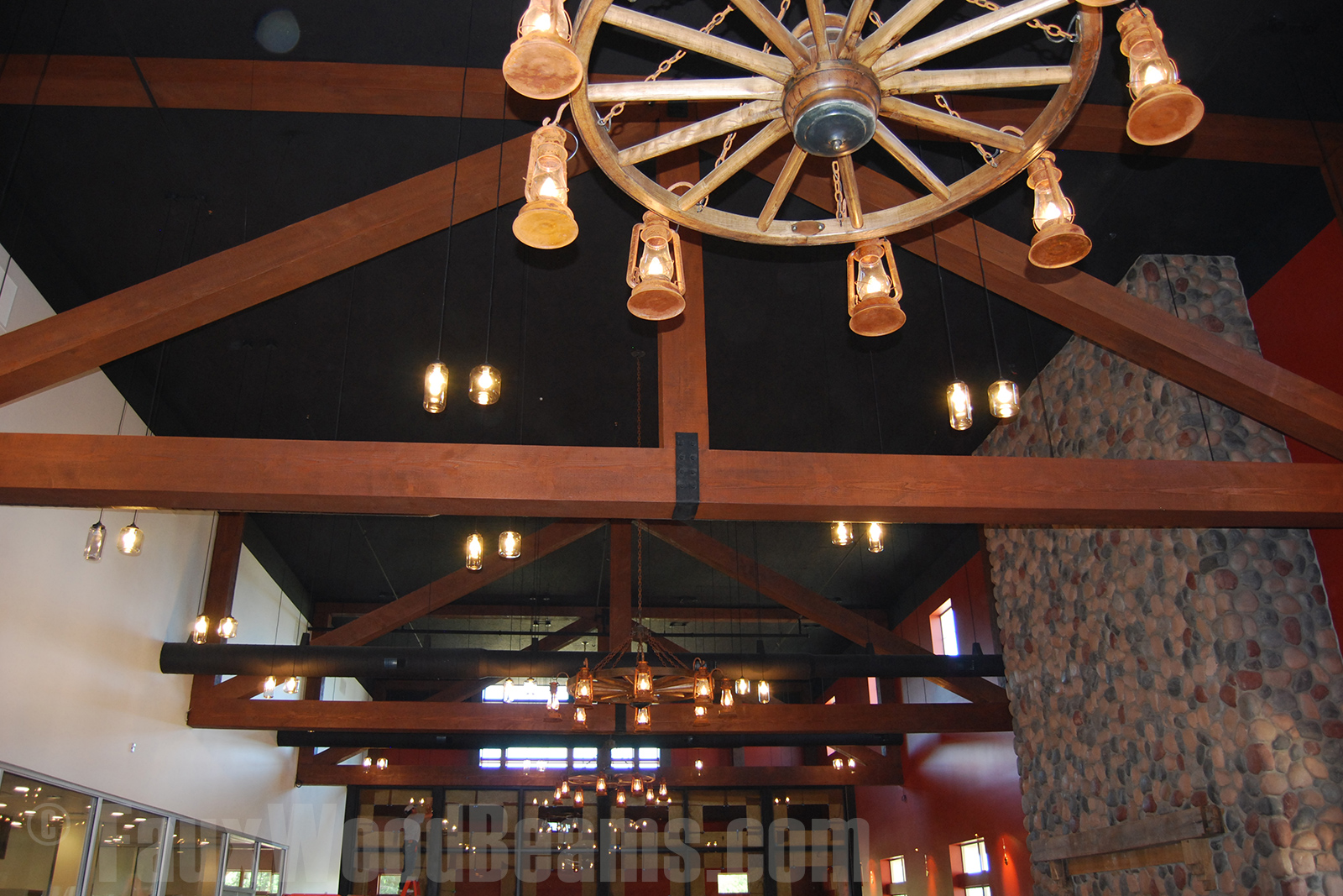Decorative Trusses And Lamps