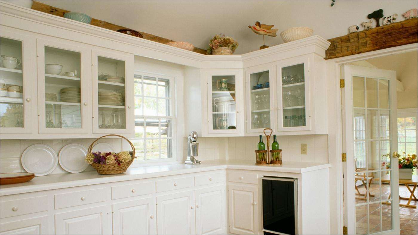 Lovely Martha Stewart Decorating Above Kitchen Cabinets