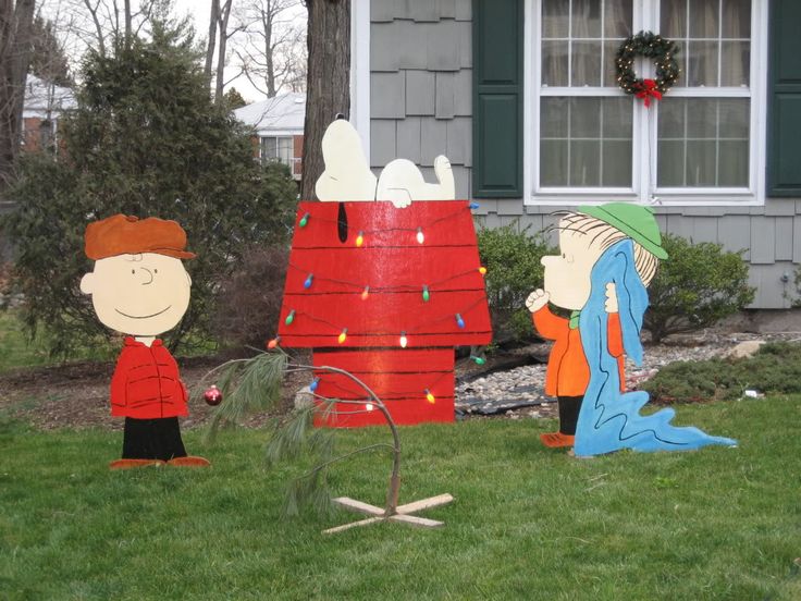 Outdoor Charlie Brown Christmas Decorating Ideas