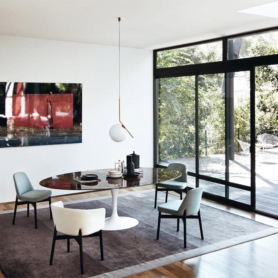 Simple Saarinen Oval Dining Table