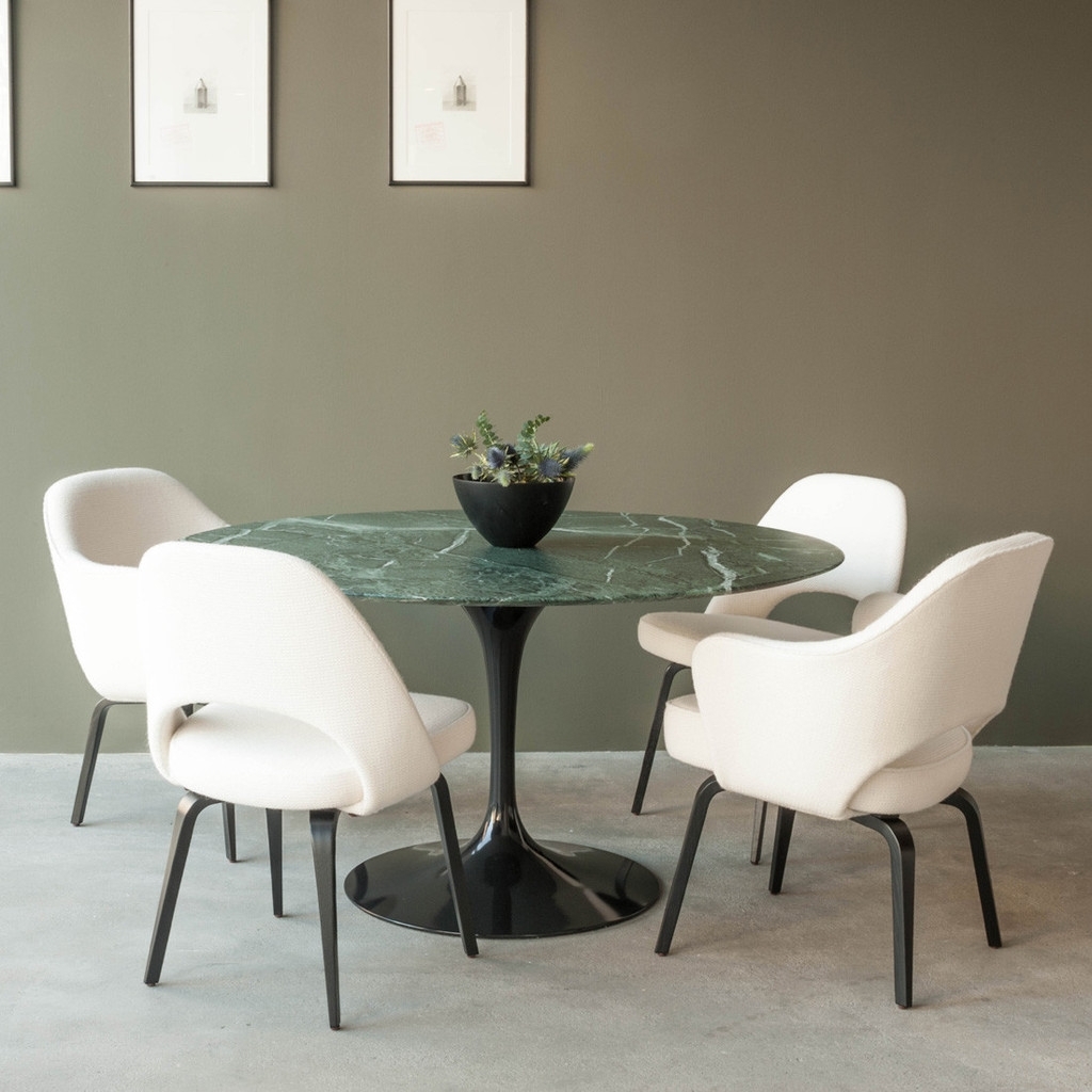 Small Saarinen Oval Dining Table