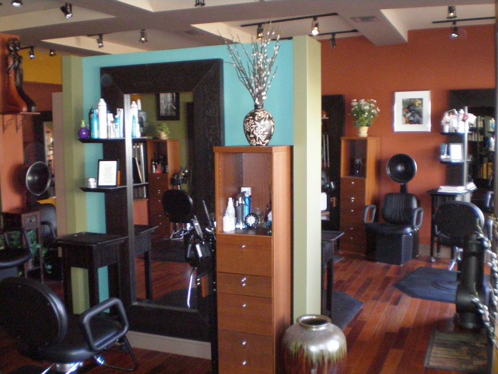 Gallery Small Hair Salon Decorating Ideas