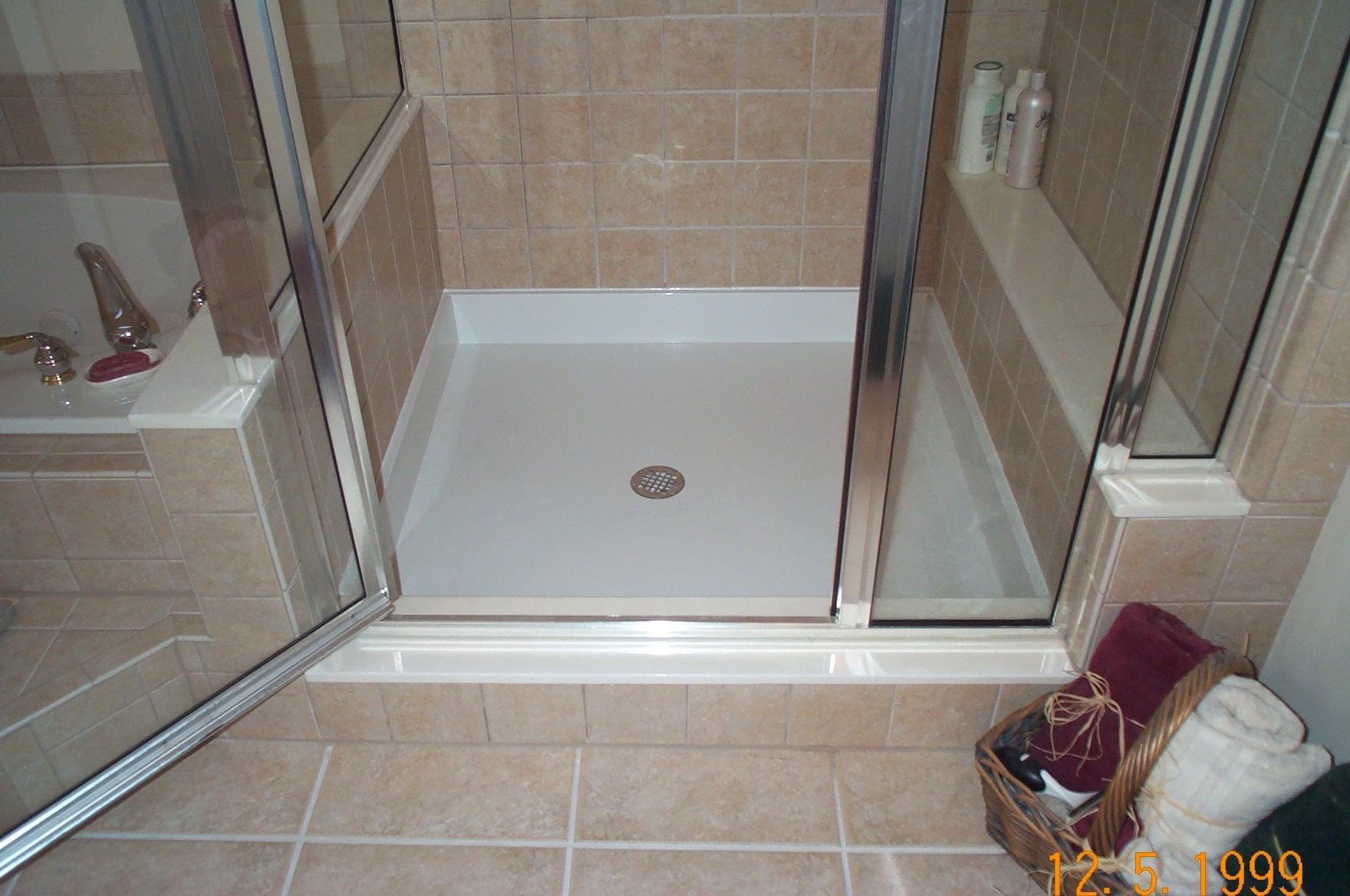 Solid Surface Shower Pan And Walls