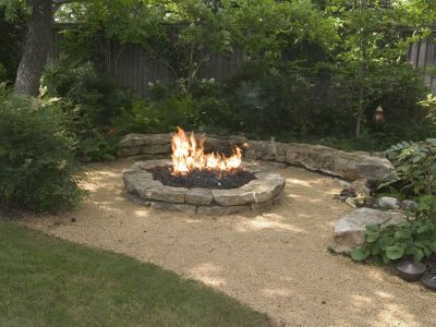 Nice Backyard Fire Pit Design