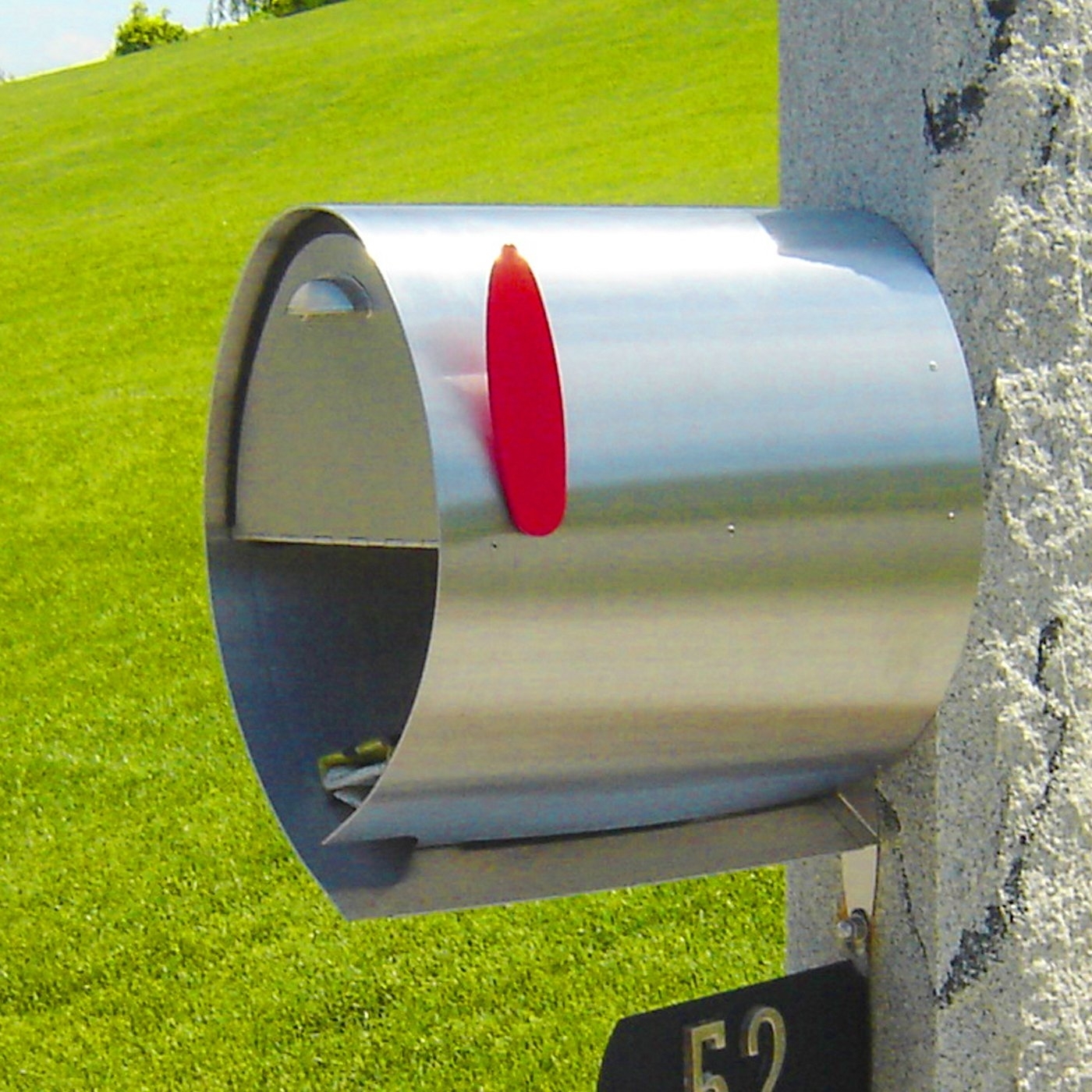 Innovative Mailbox Post
